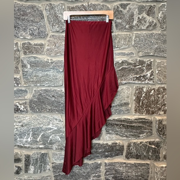 NWT Windsor 2-Pieces: Red Burgundy Wine One Sleeve Crop Top & Asymmetrical Skirt - Picture 9 of 14